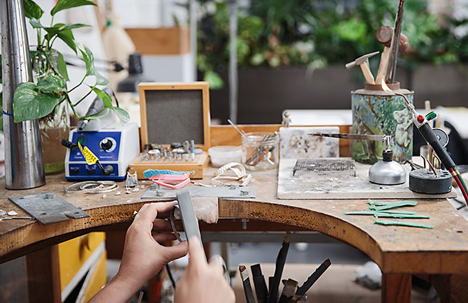 Artist’s Bench